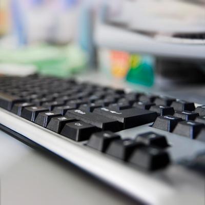TECLADOS OFICINA